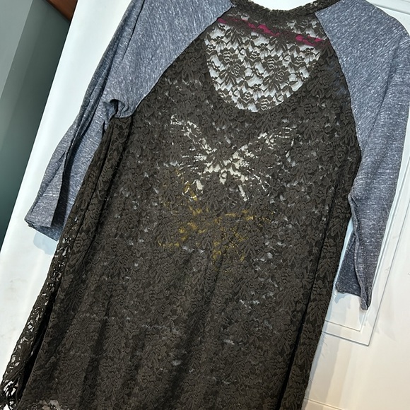 We The Free Embroidered Butterfly on Lace T-Shirt Top-Large - Picture 6 of 9